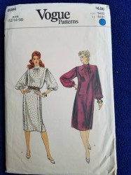 8394 VOGUE STRAIGHT COLLAR SHORT - LONG SLEEVE PANEL DRESS PATTERN 12-16, 18-22 UNCUT